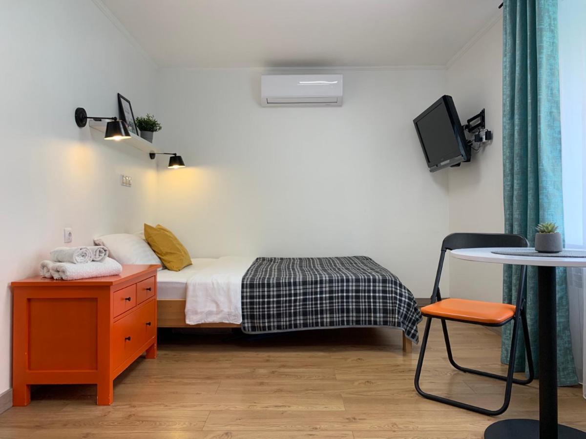 Яскраві Апартаменти √ Wi-Fi √ Кава √ 2Хв П.Олександрія Bila Țerkva Exterior foto